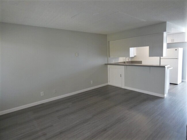 Foto del edificio - 1505 E 11th St