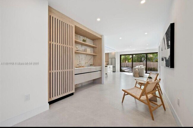 Foto del edificio - 3390 Oak Ave
