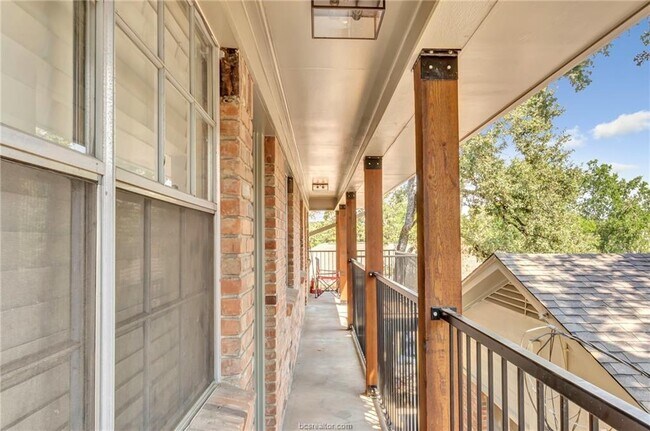 Building Photo - 3906 Aspen St