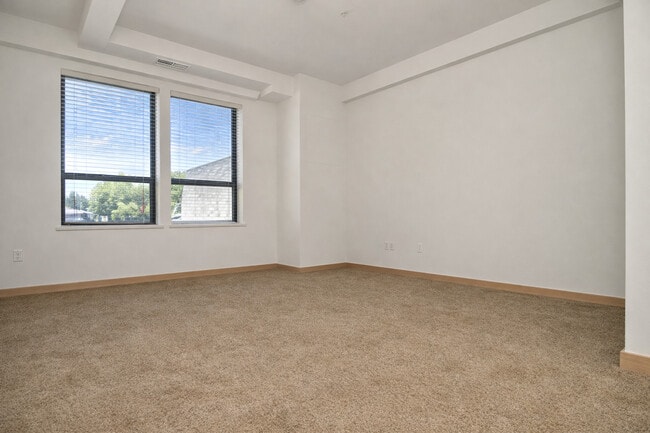 Building Photo - 22 Dayton