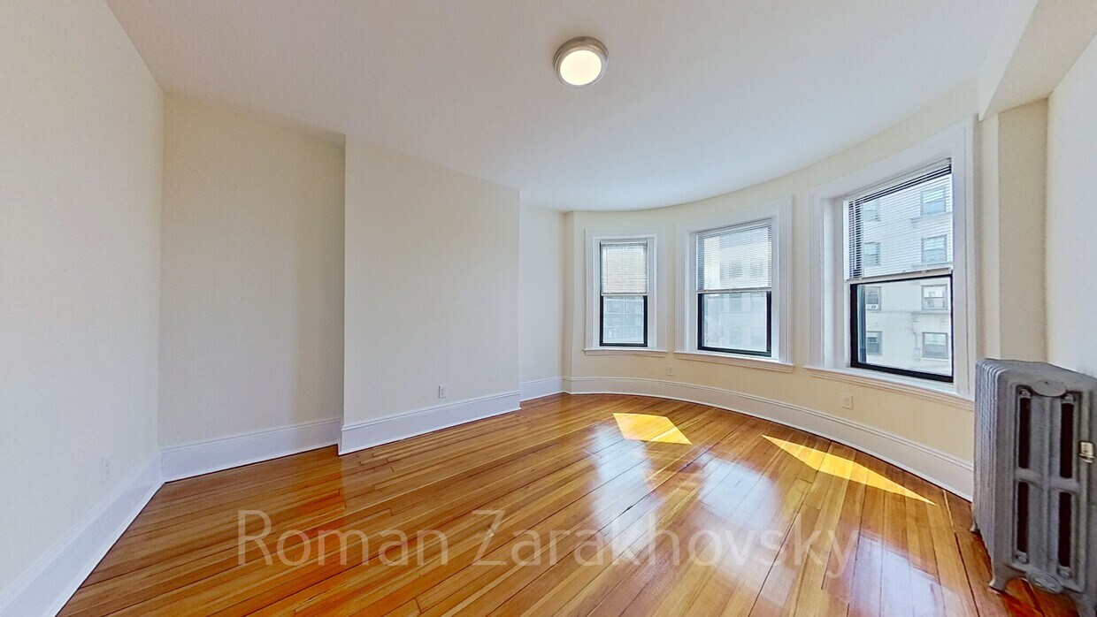 Foto principal - 883 Massachusetts Ave