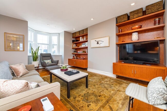 Photo - 85 E Brookline St Townhome