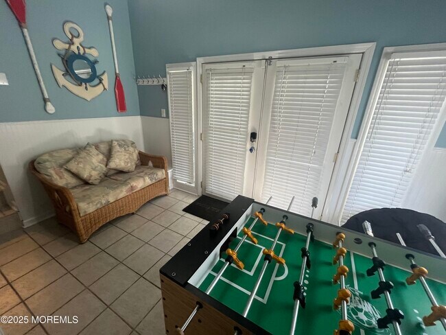 Foto del edificio - 1727 River Rd