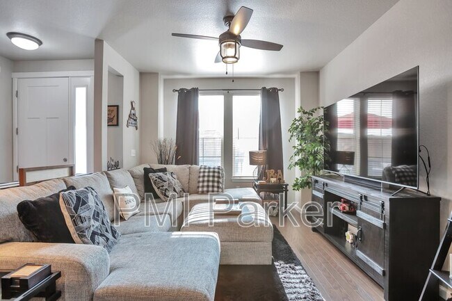 Photo - 11574 Dewey St Townhome