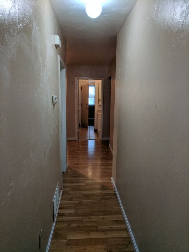 Building Photo - 244 Meyran Ave