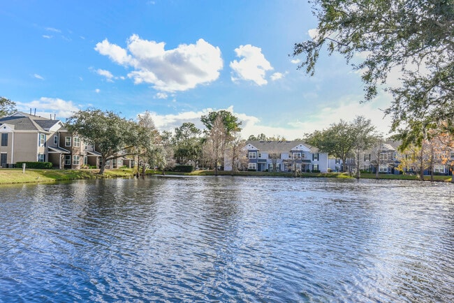 Building Photo - Wellington Woods