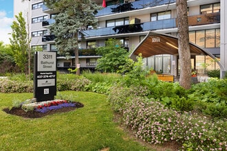 Building Photo - Castilian Apartments