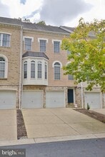 Building Photo - 12035 Treeline Way