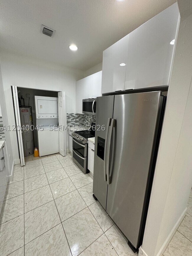 Foto del edificio - 4273 NE 10th Ct