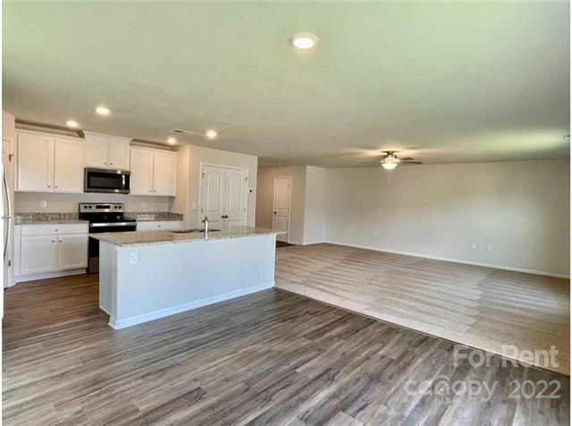 Building Photo - 9412 Creedmore Hills Dr