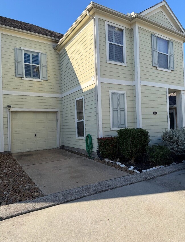 Building Photo - 4514 Plum Creek Forest Ln