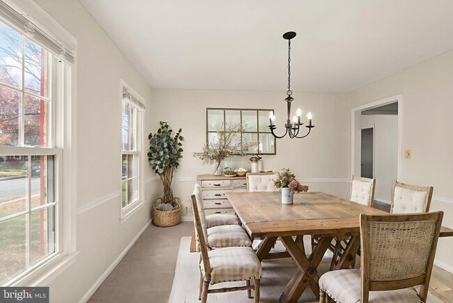 Building Photo - 13814 Leighfield St