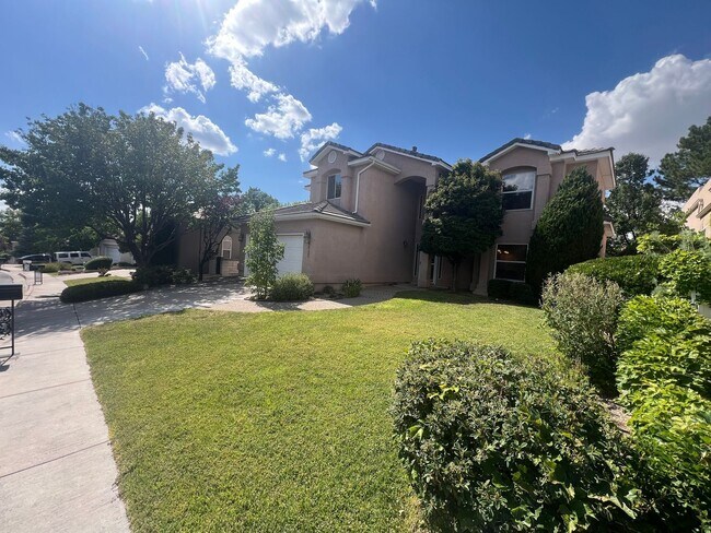 Foto del edificio - 3 Bedroom Home Available in Tanoan Near Ac...