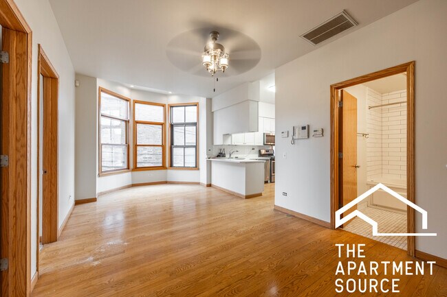 Building Photo - 515 N Racine Ave