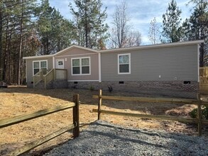 Building Photo - 2683 Cameron Hill Rd