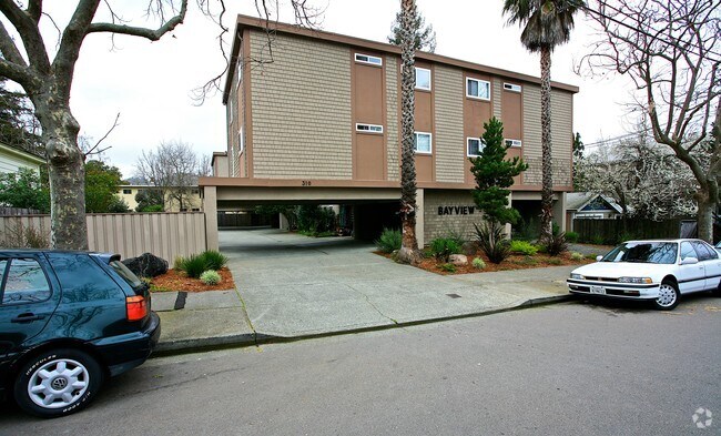 310 Bayview St San Rafael Ca 94901 Apartments San Rafael Ca Apartments Com