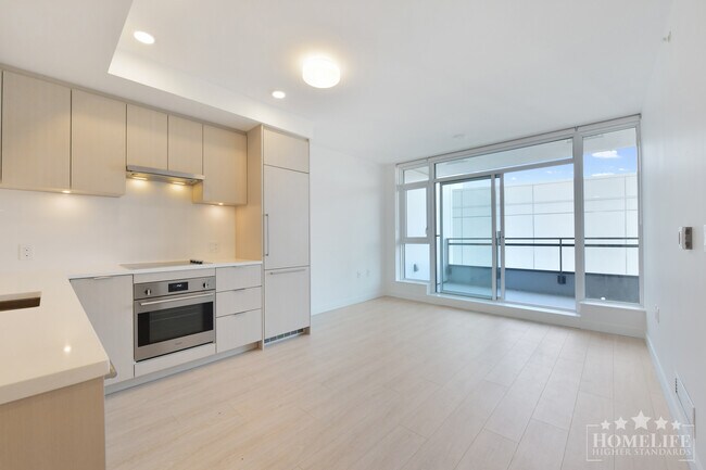Building Photo - Brand New 1 Bedroom Condo at Flamingo One in Surrey Central