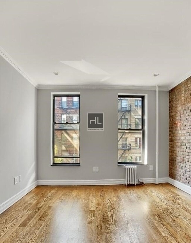 Foto del edificio - E 10TH ST.