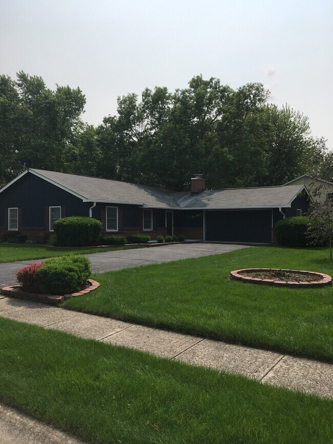 Foto del edificio - 518 Lexington Blvd