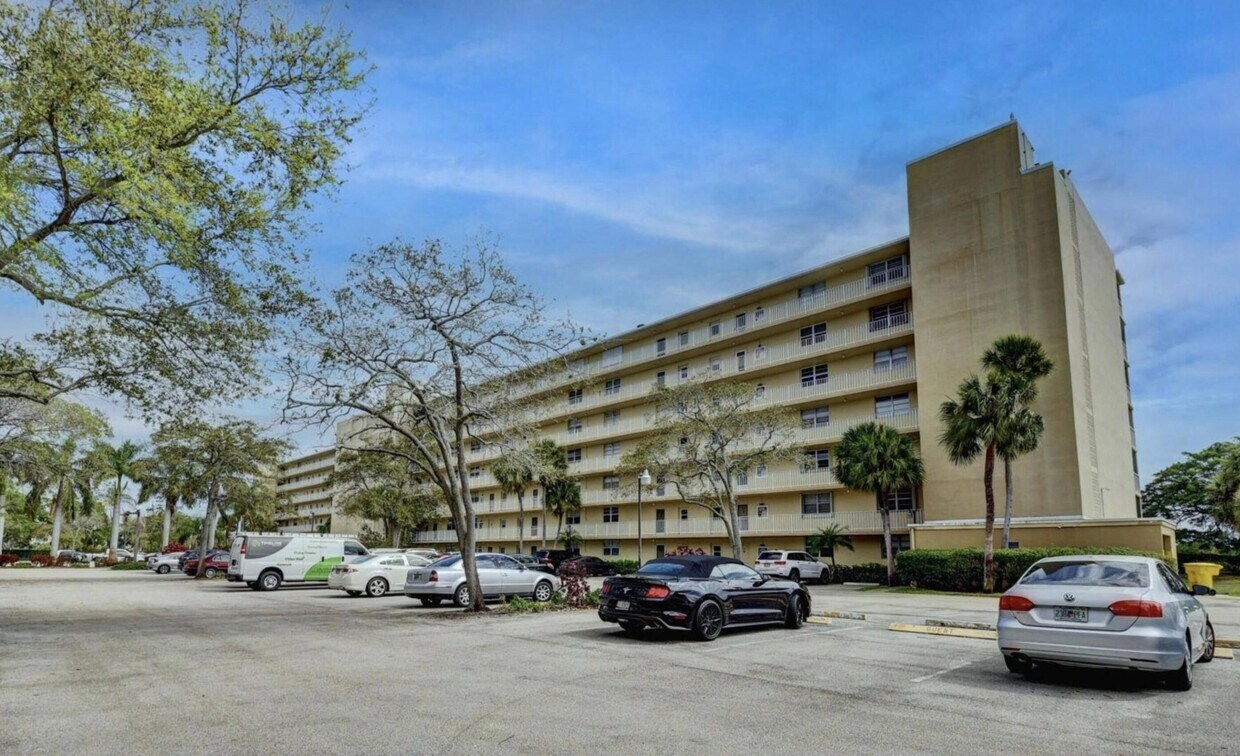 Primary Photo - 5500 NW 2nd Ave