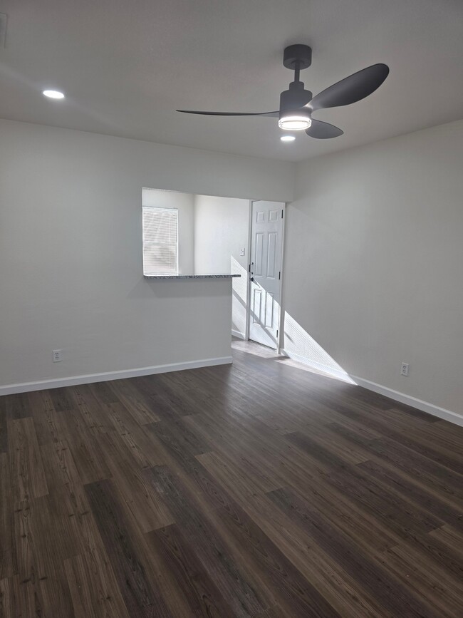 Building Photo - 4712 Devonshire Dr