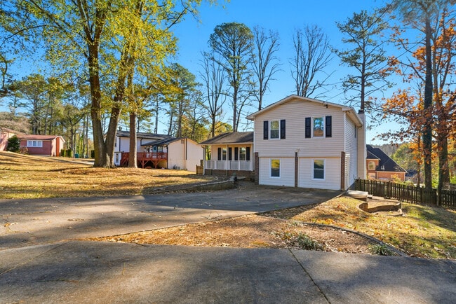 Photo - 264 Greenwood Dr NW House