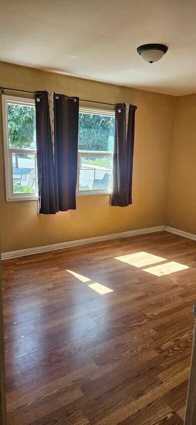 Foto del edificio - 4579 W 161st St