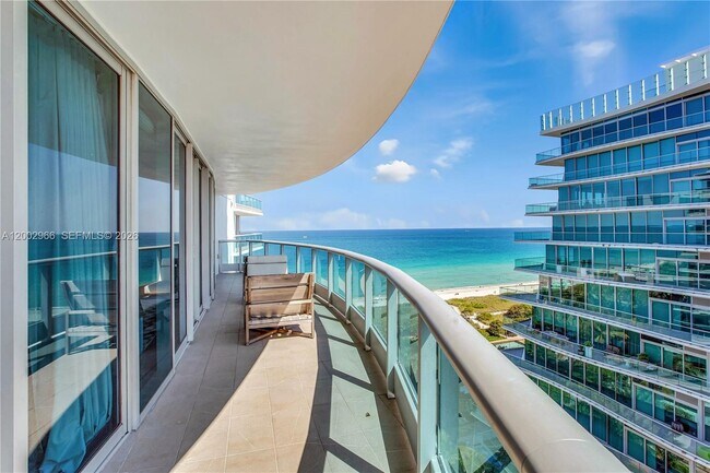 Foto del edificio - 9401 Collins Ave