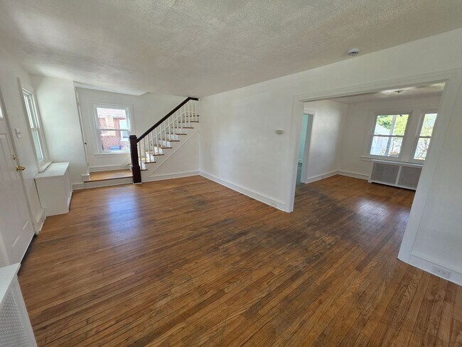 Foto del edificio - 19 Champlain Ave