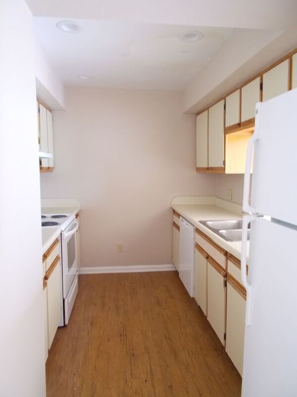 Foto del edificio - 3839 Staffordshire Ln