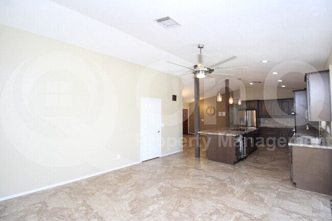 Building Photo - 4725 E Le Marche Ave