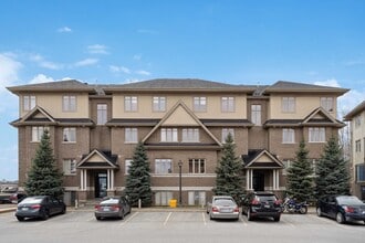 Building Photo - 1040 Beryl Private