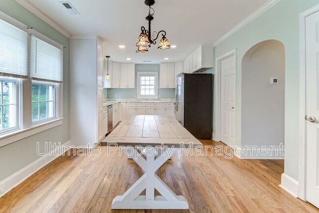 Photo - 2113 Jackson St House