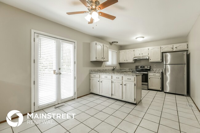 Building Photo - 718 Boca Chica Dr