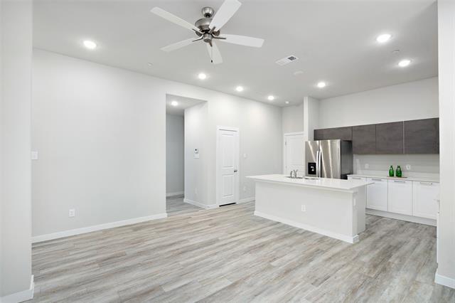 Foto del edificio - 1341 Pebblebrook Dr