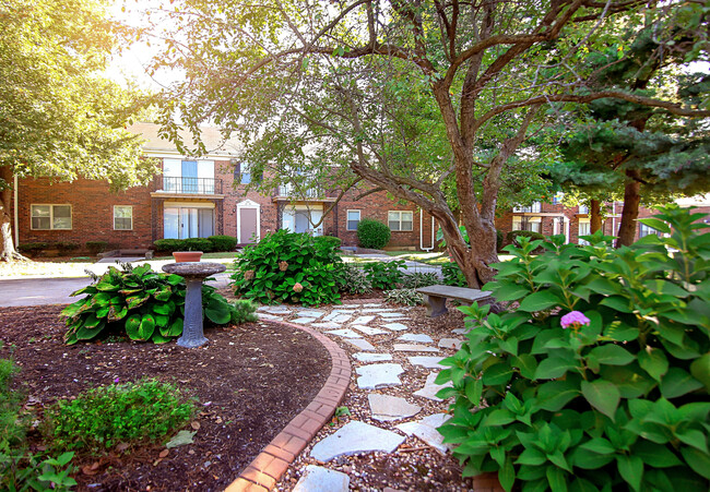 Building Photo - The Paddock Apartments