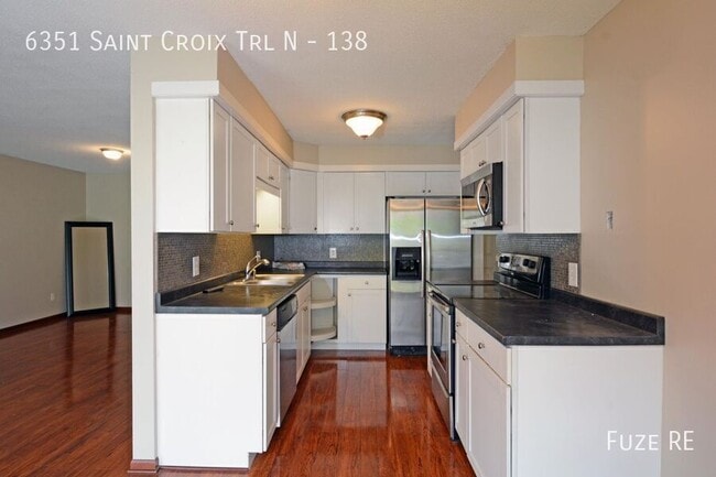 Foto del edificio - 6351 St Croix Trail N