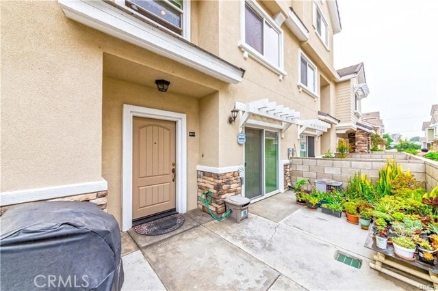 Building Photo - 8970 Diamond Ct
