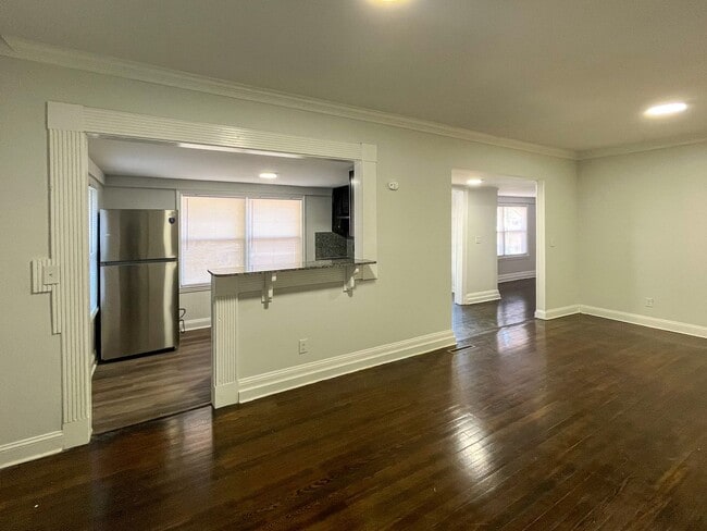 Building Photo - Beautifully Updated 3 Bed 2 Bath Haymount Home