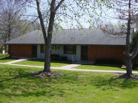 Building Photo - 9 Dorothy Dr