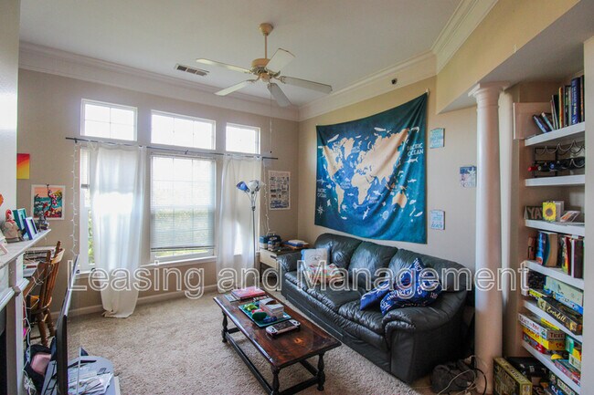 Foto del edificio - 2037 Telfair Way