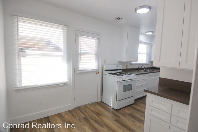 Building Photo - 306 Cazador Ln