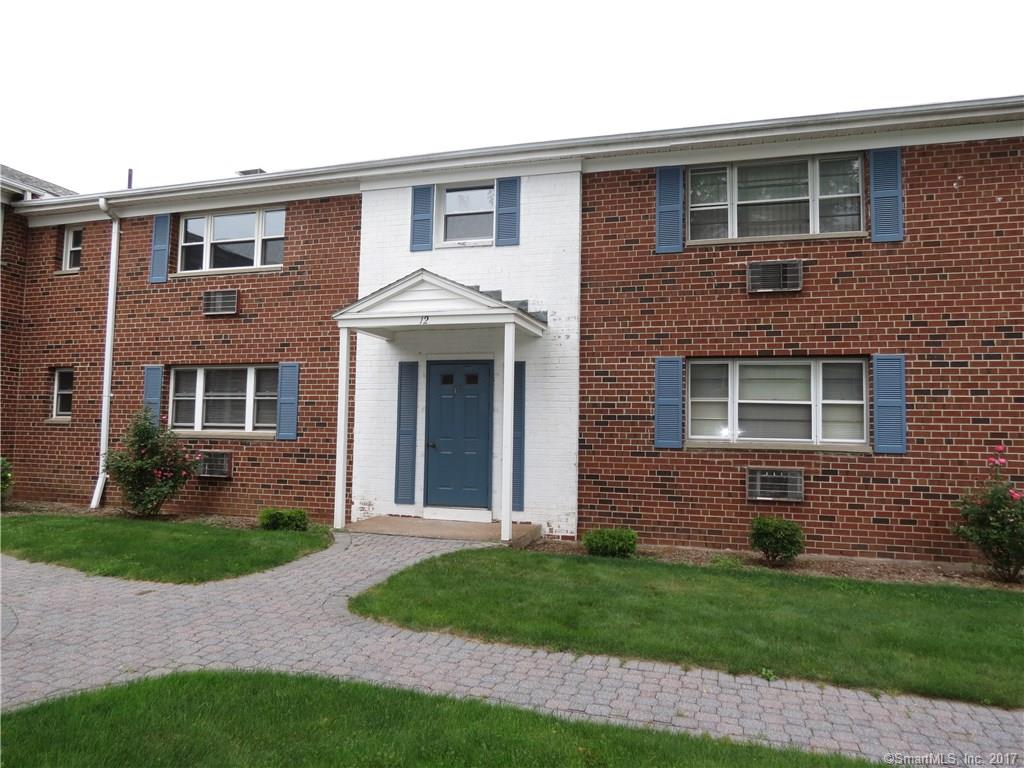 Primary Photo - 12 Colonial Dr