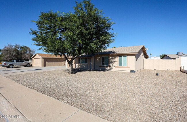 Building Photo - 7208 W Vogel Ave