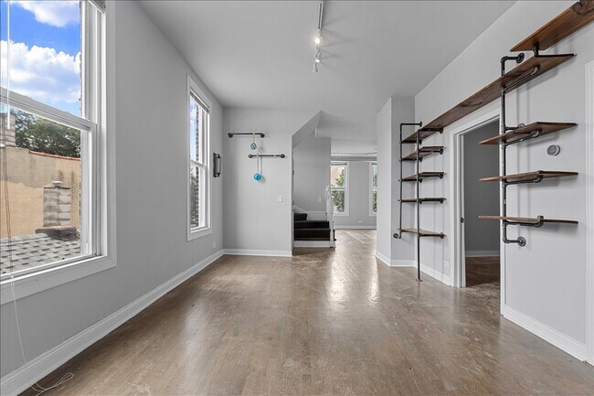 Foto del edificio - 1754 W 21st Pl