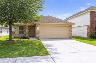 Building Photo - 21530 Falvel Lake Dr