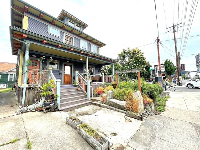 Foto del edificio - 4033 SE Hawthorne Blvd