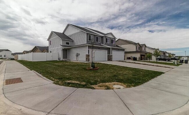 Foto del edificio - 6621 Painted Rock Trl