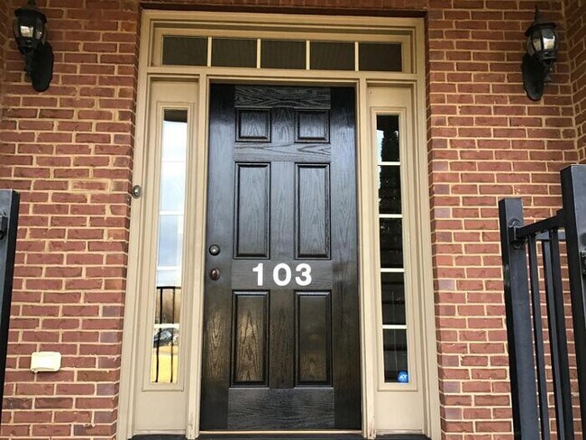 Building Photo - 103 Grove Park Ln