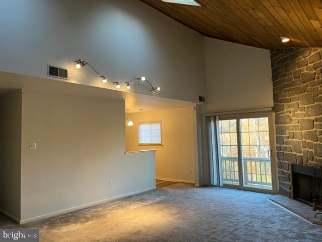 Foto principal - 369 Green Meadow Ln